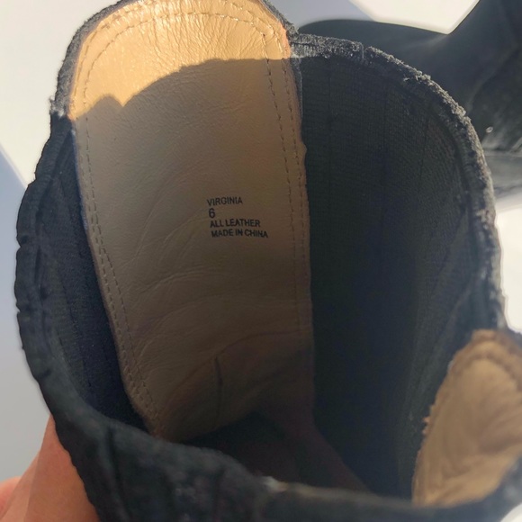 BCBG booties - Picture 4 of 6